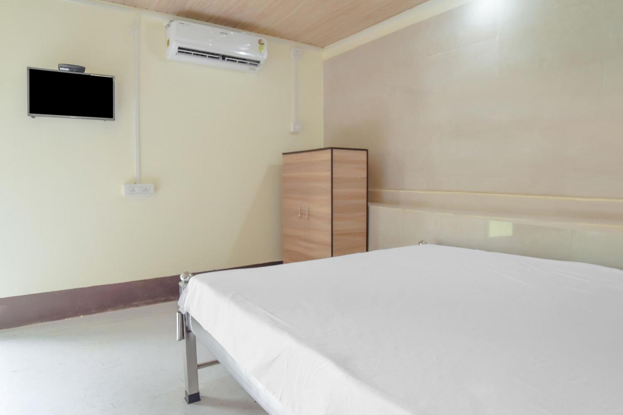 Hotel O Darshini Homes Guwahati Bagian luar foto